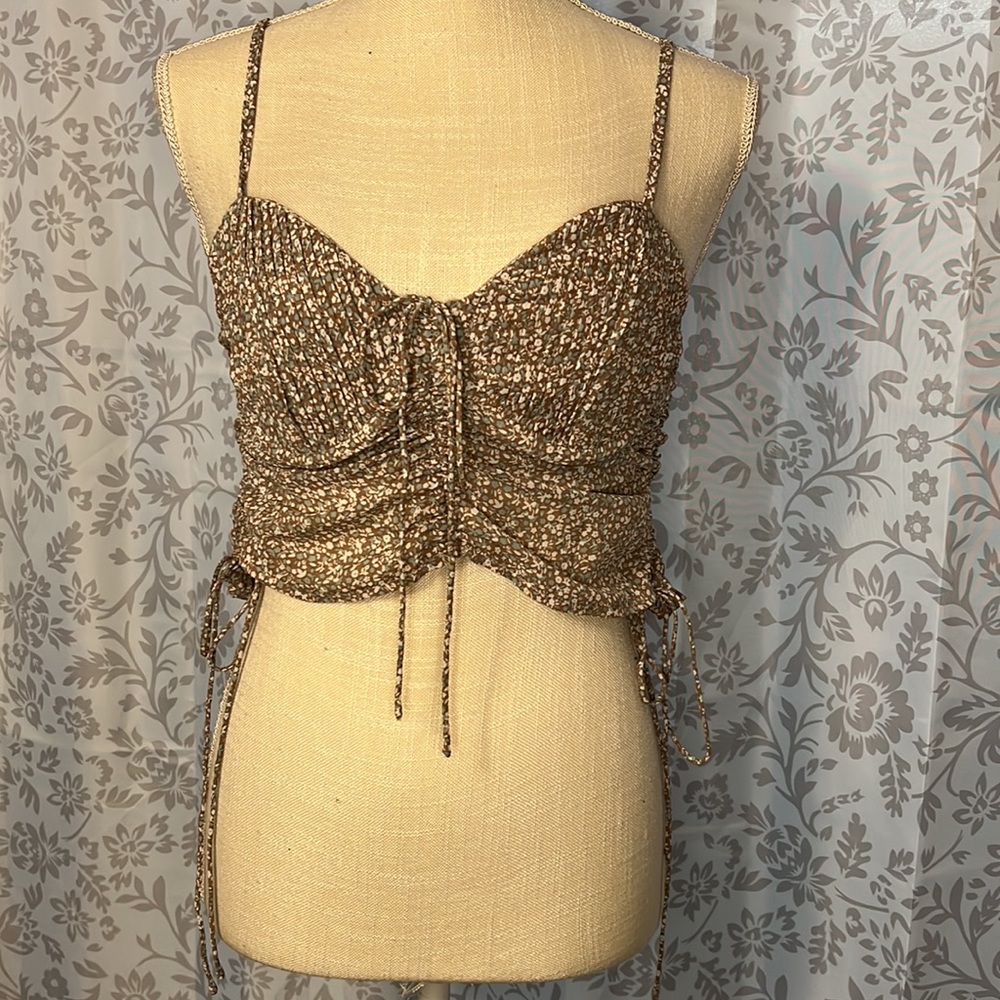 Underwire Top - Picture 5 of 7